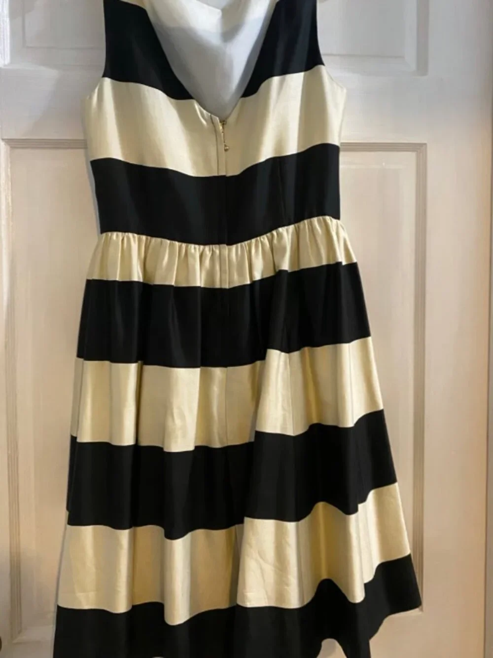 Kate Spade “Carolyn” cream black striped colorblock dress 6 ASO Taylor Swift
